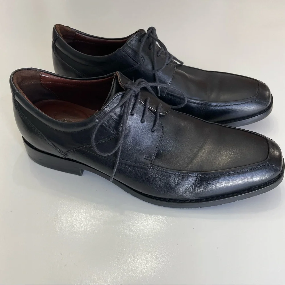 Johnston & Murphy Black Leather Bartlett Moc-Toe LaceUp Shoes, size 9.5